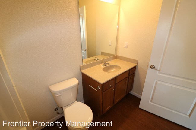 Building Photo - 1024 Fremont St