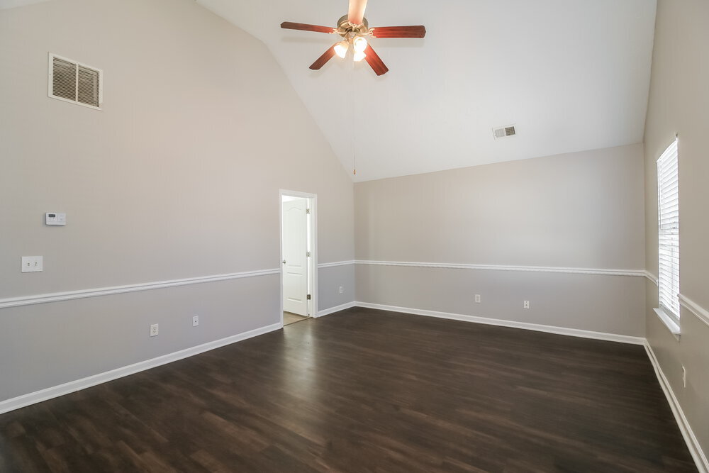 Building Photo - 6432 E Meyer Dr