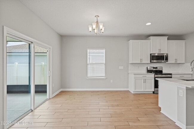 Building Photo - 8047 Arctic Fox Rd
