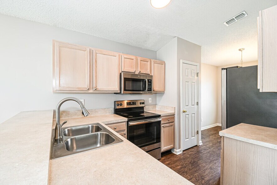 Building Photo - 1125 Buccaneer Blvd