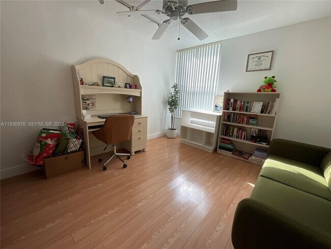 Building Photo - 820 NW 87th Ave