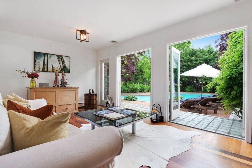 Building Photo - 81 Lee Ave