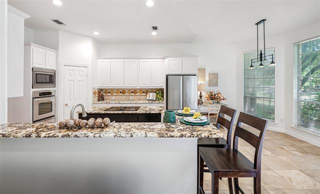 Building Photo - 4568 Pebble Brook Ln