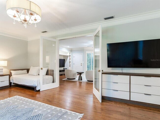 Building Photo - 3401 S Almeria Ave