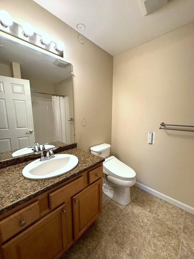 Building Photo - 65 Fordway Extension