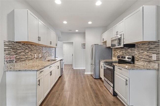 Building Photo - 1585 Archer St SW