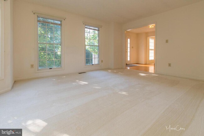 Building Photo - 14114 Silent Wood Way