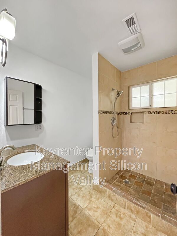 Building Photo - 3350 Denton Way