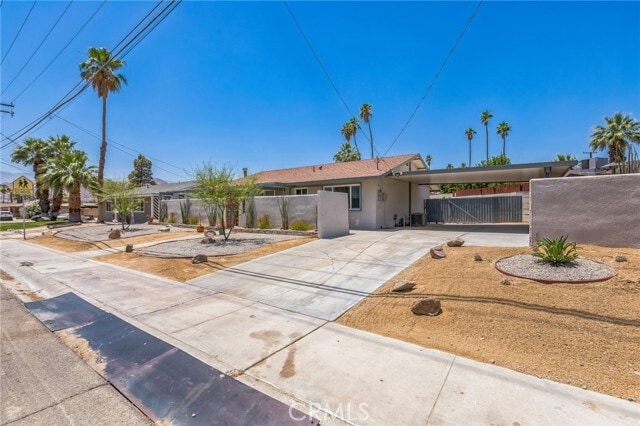 Building Photo - 42985 Warner Trail