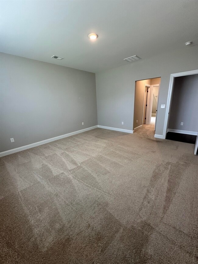 Building Photo - 686 Oyster Dr