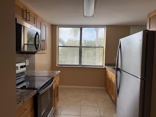 Building Photo - 2455 Lindell Blvd