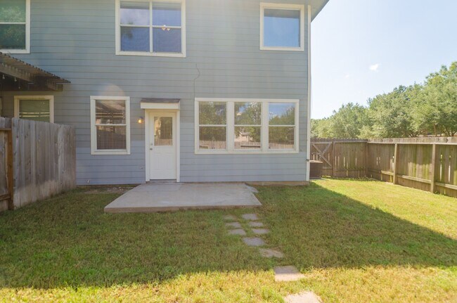 Building Photo - 6303 Veranda Green Trail