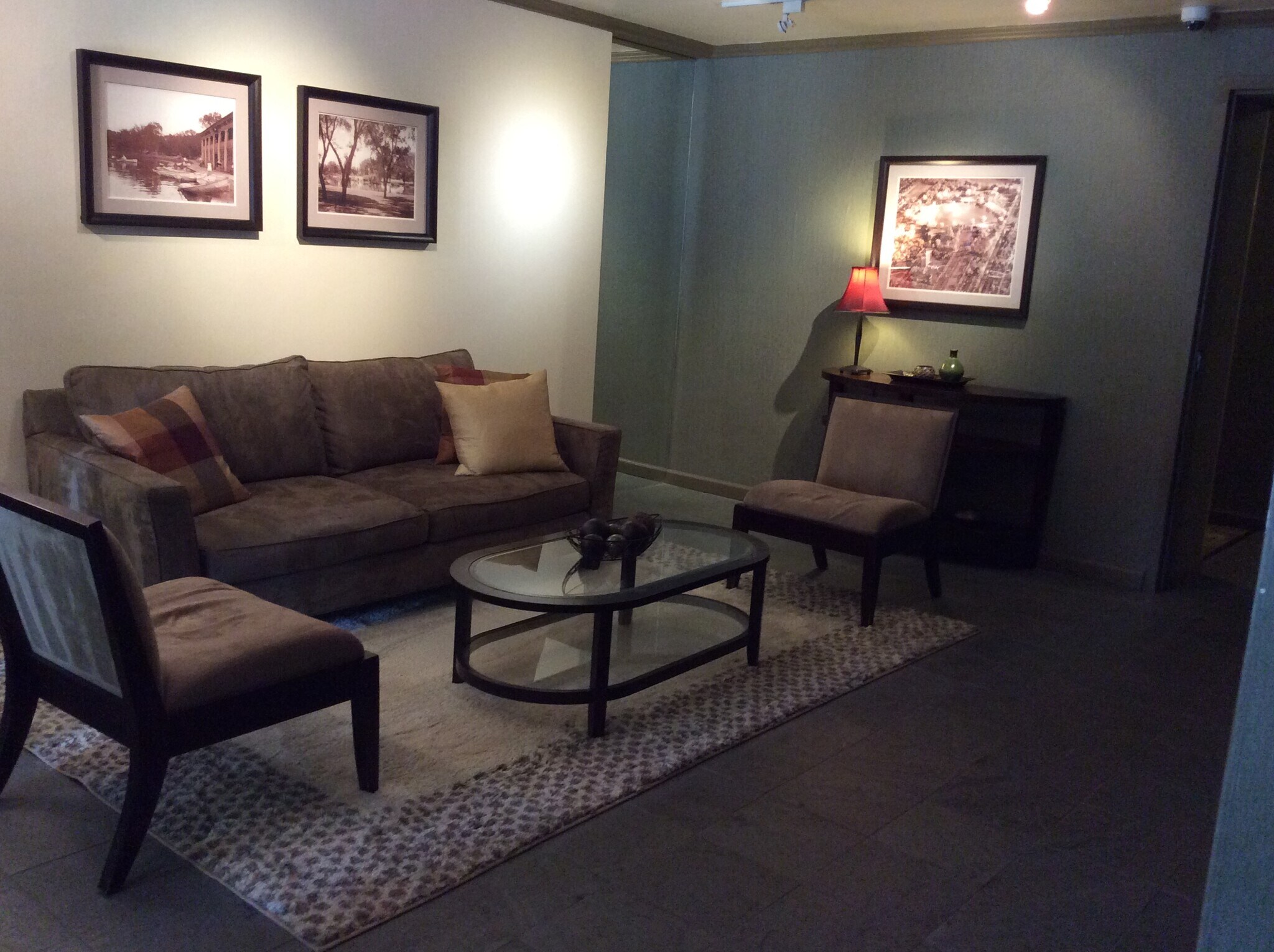 Lobby - 400 S Lafayette St