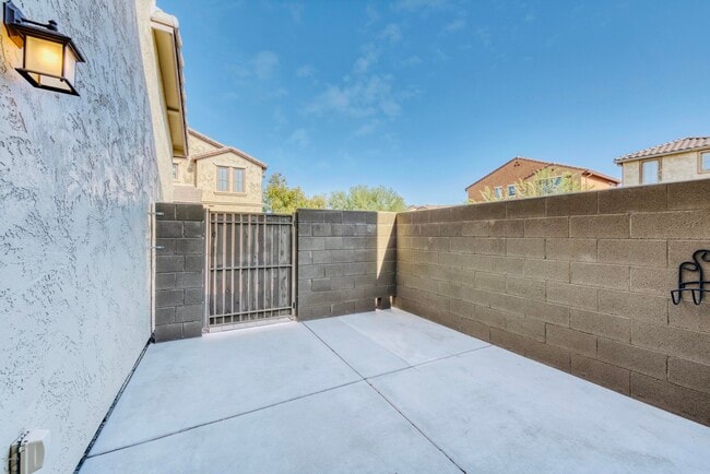 Building Photo - 21130 N 36th Pl