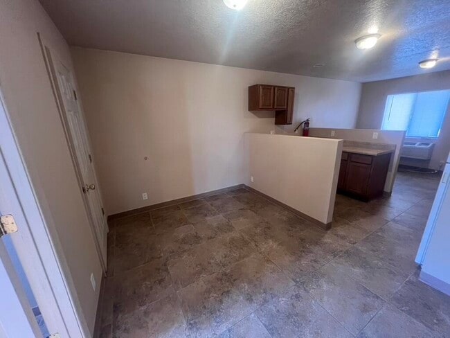 Building Photo - 502 U.S. Rte 66