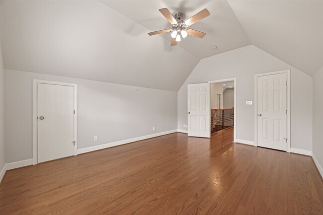 Building Photo - 2405 Southgate Blvd