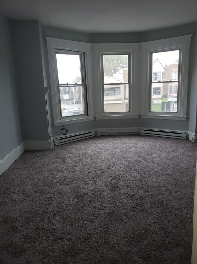 Building Photo - 4522 N Broad St