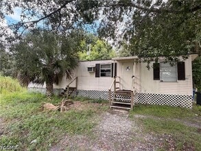 Building Photo - 7847 Suncoast Dr
