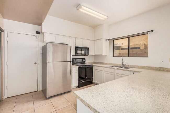 Building Photo - 3 bed 2.5 bath Single Family Home - Union ...