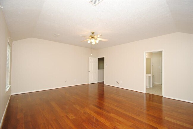 Building Photo - 17110 Fairway Glen Ct