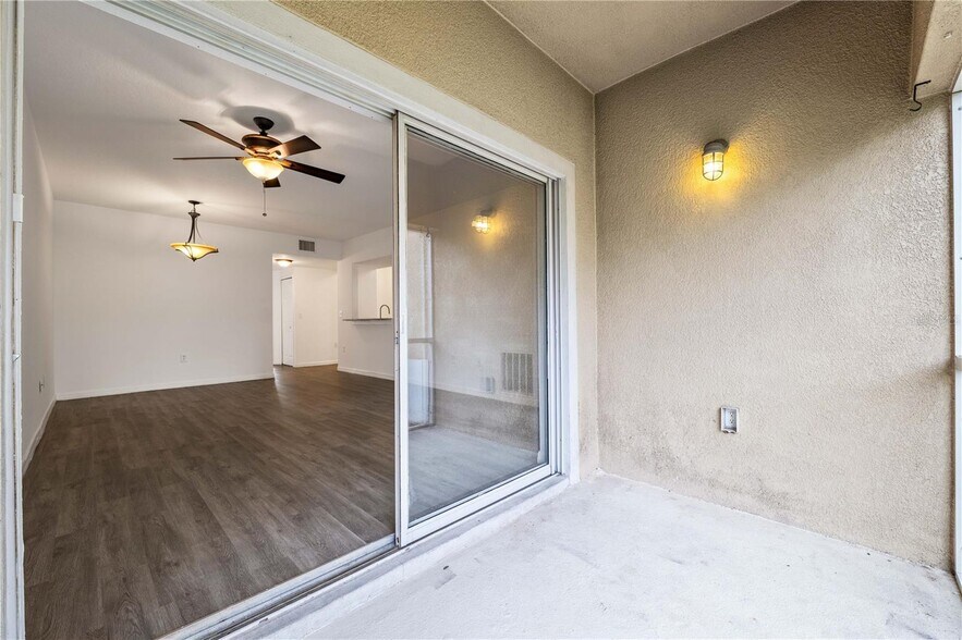 Building Photo - 6434 Cypressdale Dr