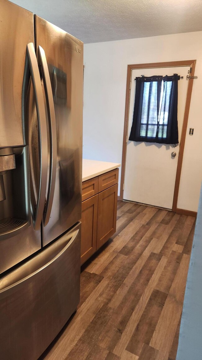 Building Photo - 620 Mistletoe Ct