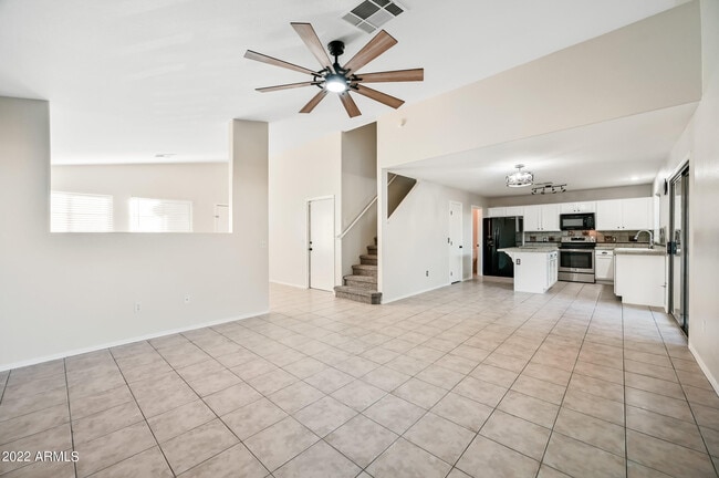 Building Photo - 4036 E Melinda Ln