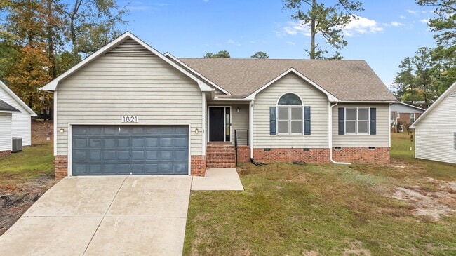 Building Photo - 1821 Swann St