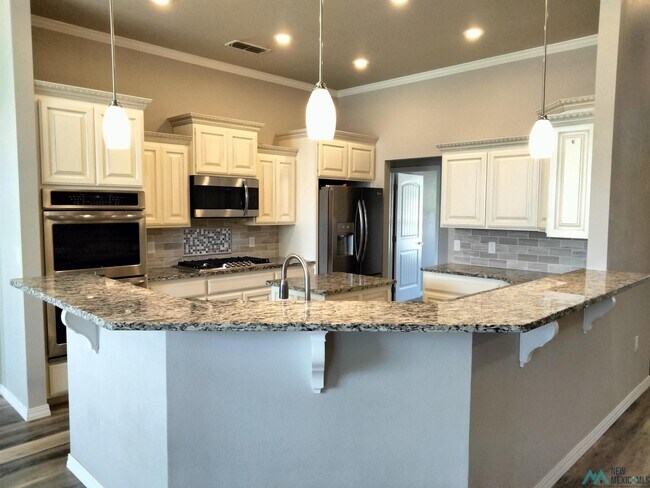 Building Photo - 621 Providence Cir