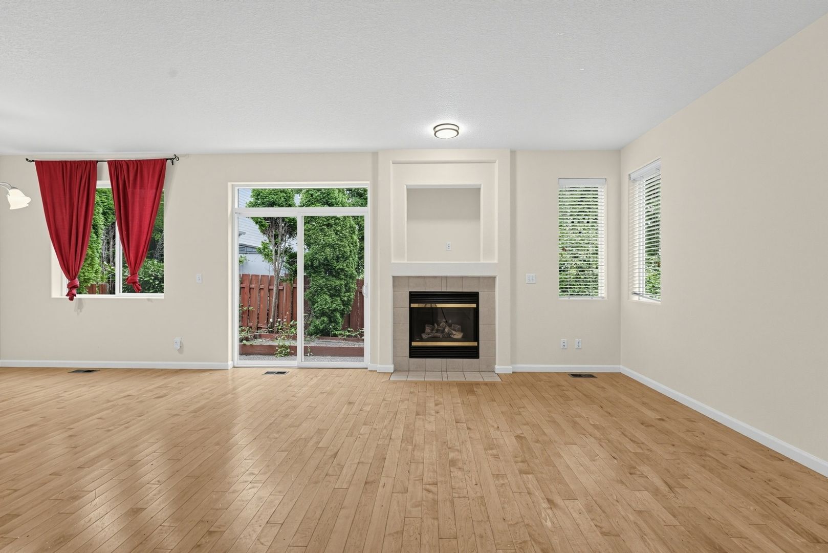 Building Photo - 432 NE 57th Ave