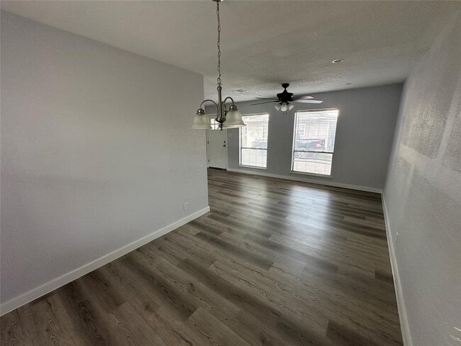Building Photo - 4412 Gillis St