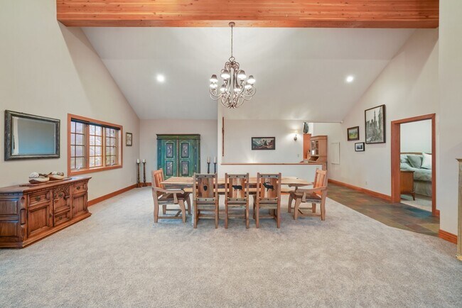 Building Photo - 9154 Daybreaker Dr