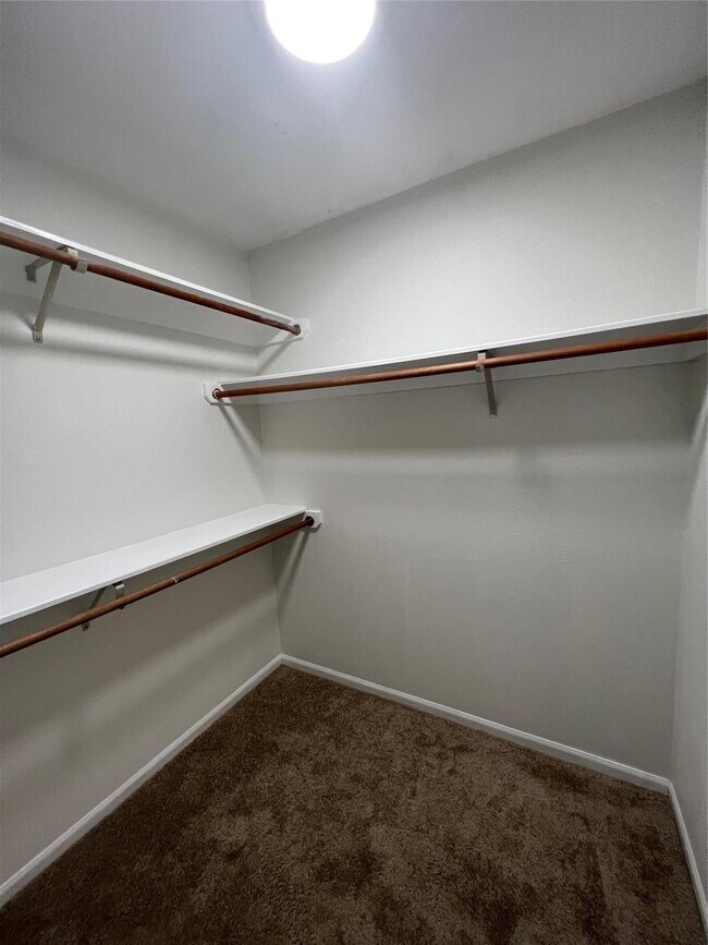 Building Photo - 34 E Trillium Cir