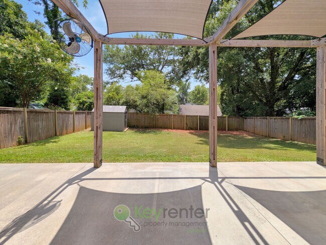 Building Photo - Updated Overbrook Home with Finished Basement & Fenced Yard Near Downtown Greenville