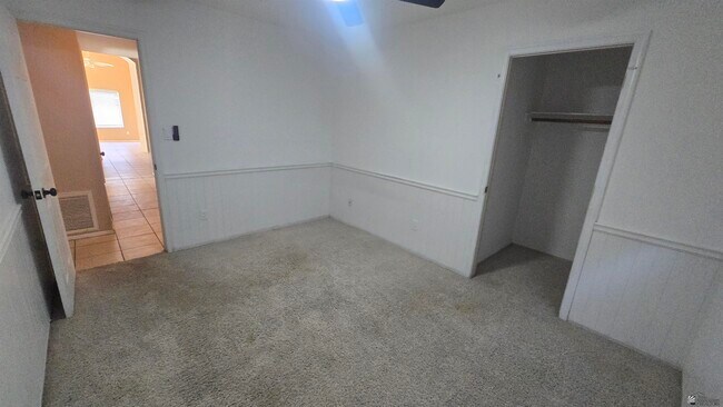 Building Photo - 1541 S 34th Ave
