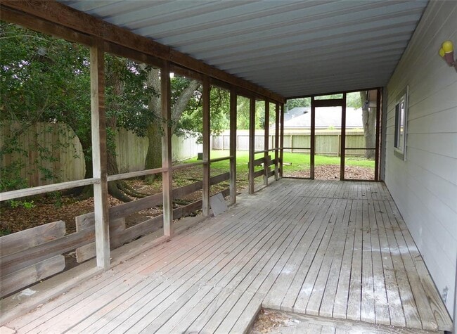 Building Photo - 8126 Glorieta Dr