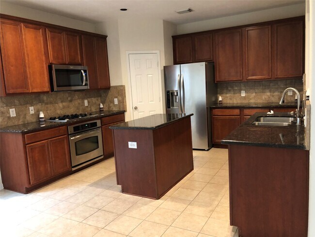 Building Photo - 18019 Timerwalk Ln