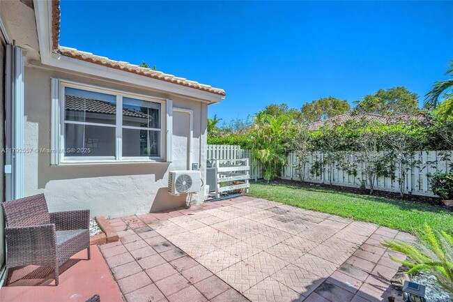 Building Photo - 871 NW 130th Ave