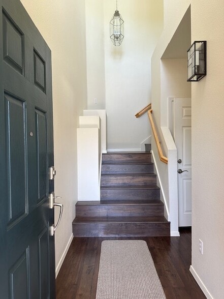Building Photo - 7308 Croy Ln