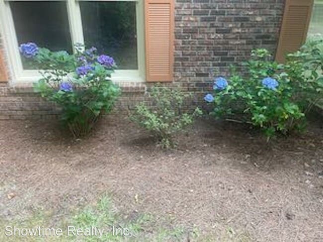 Building Photo - 3 br, 3 bath House - 177 Grant Dr.