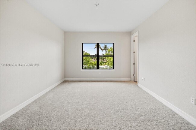 Building Photo - 4488 Appleton Cir E