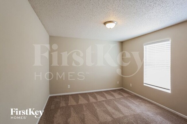Building Photo - 12121 Belfry Dr