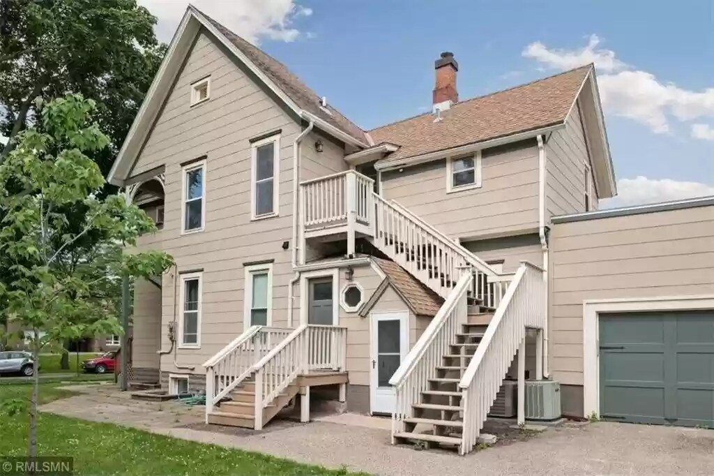 Building Photo - 327 5th St SE