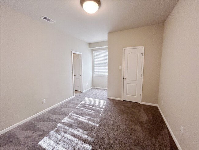 Building Photo - 5019 Pr Ter Ln