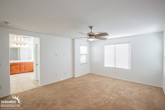 Building Photo - Charming 3Bdm 2.5Ba Home Nestled in a Gate...