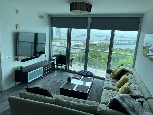 Building Photo - 888 Biscayne Blvd