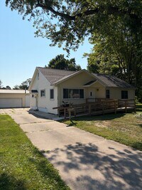 Building Photo - 721 Lee Ave