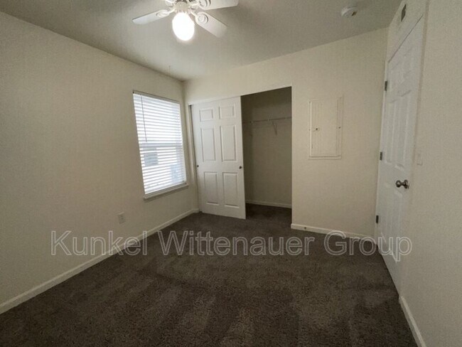 Building Photo - 701 Tower Grove Dr