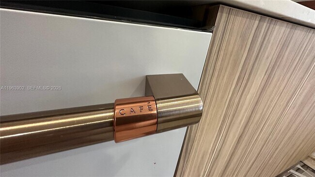 Building Photo - 1668 SW 20th St