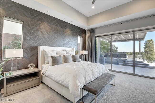 Building Photo - 6300 Clovis Point St